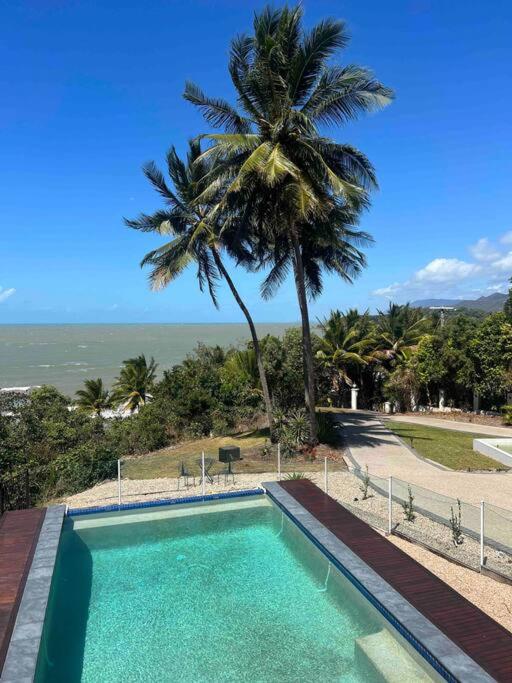 Incredible beachfront home, 10 min to Port Douglas - Diamond Cliff