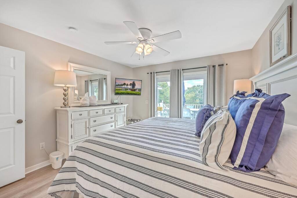 New Listing! Pelican Bay 14 -Luxury Home at Beach! view 3