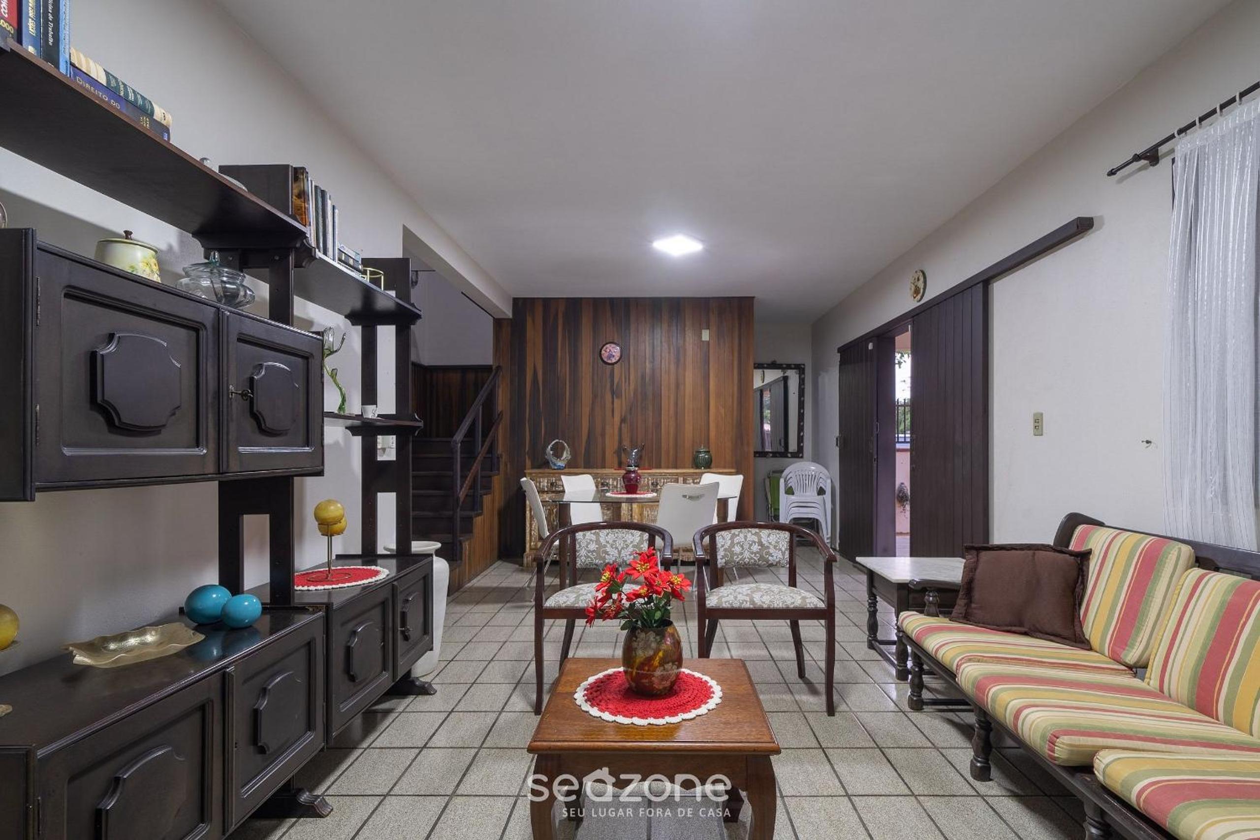 House 100m from the beach in Barra Velha AIA2200