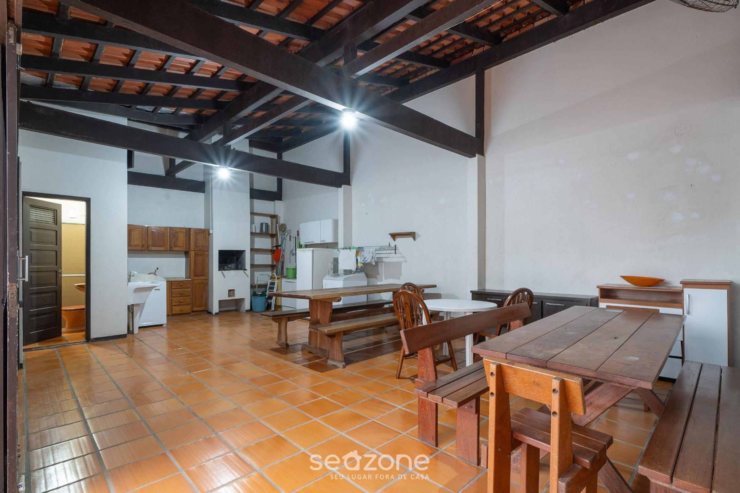 House 100m from the beach in Barra Velha AIA2200