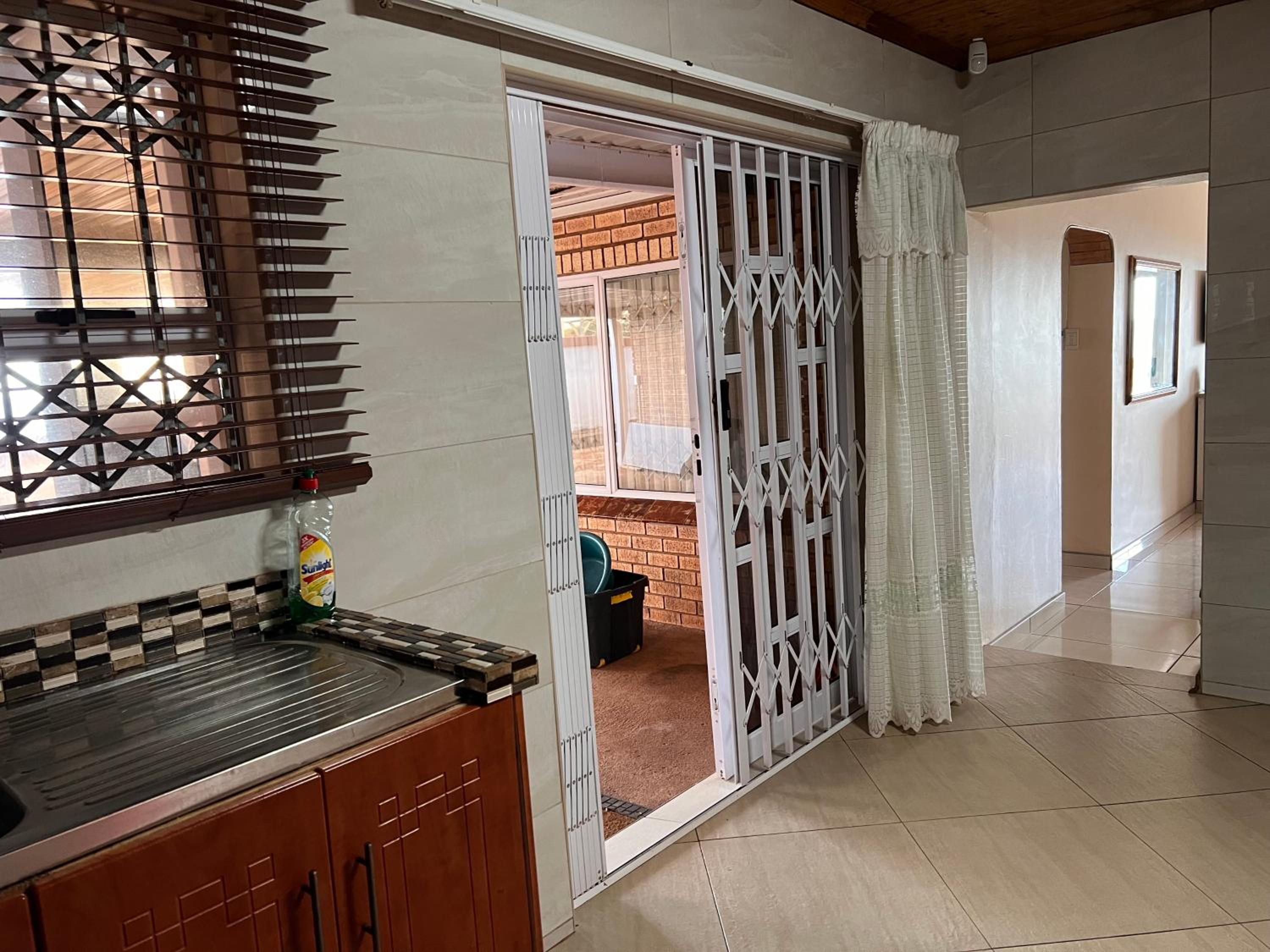 Crocodile Rock Self-Catering Accommodation
