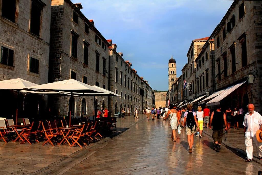 Design Studio - Old Town