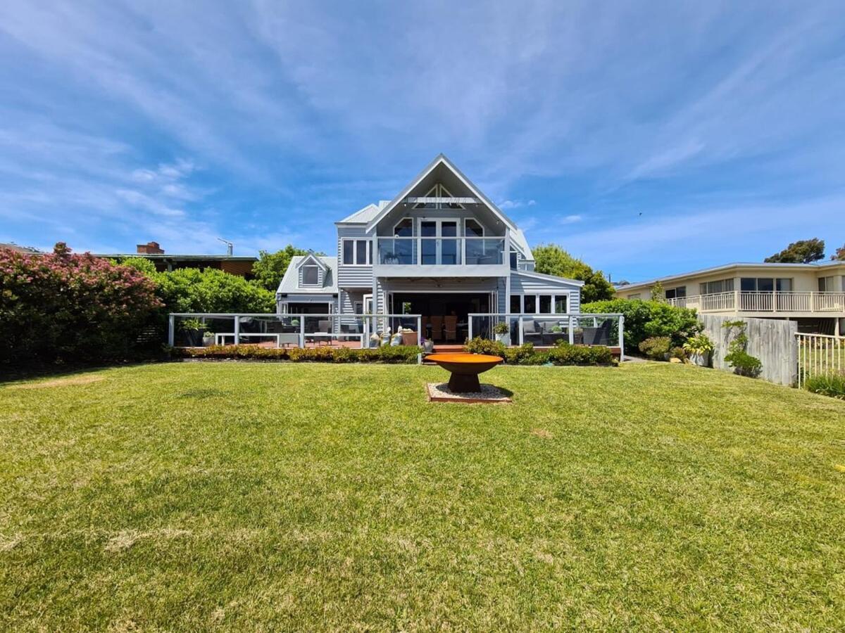 Casa Con Vista Luxury Waterfront Home, Sleeps 10