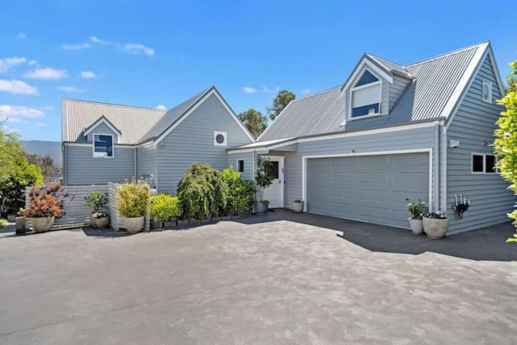 Casa Con Vista Luxury Waterfront Home, Sleeps 10
