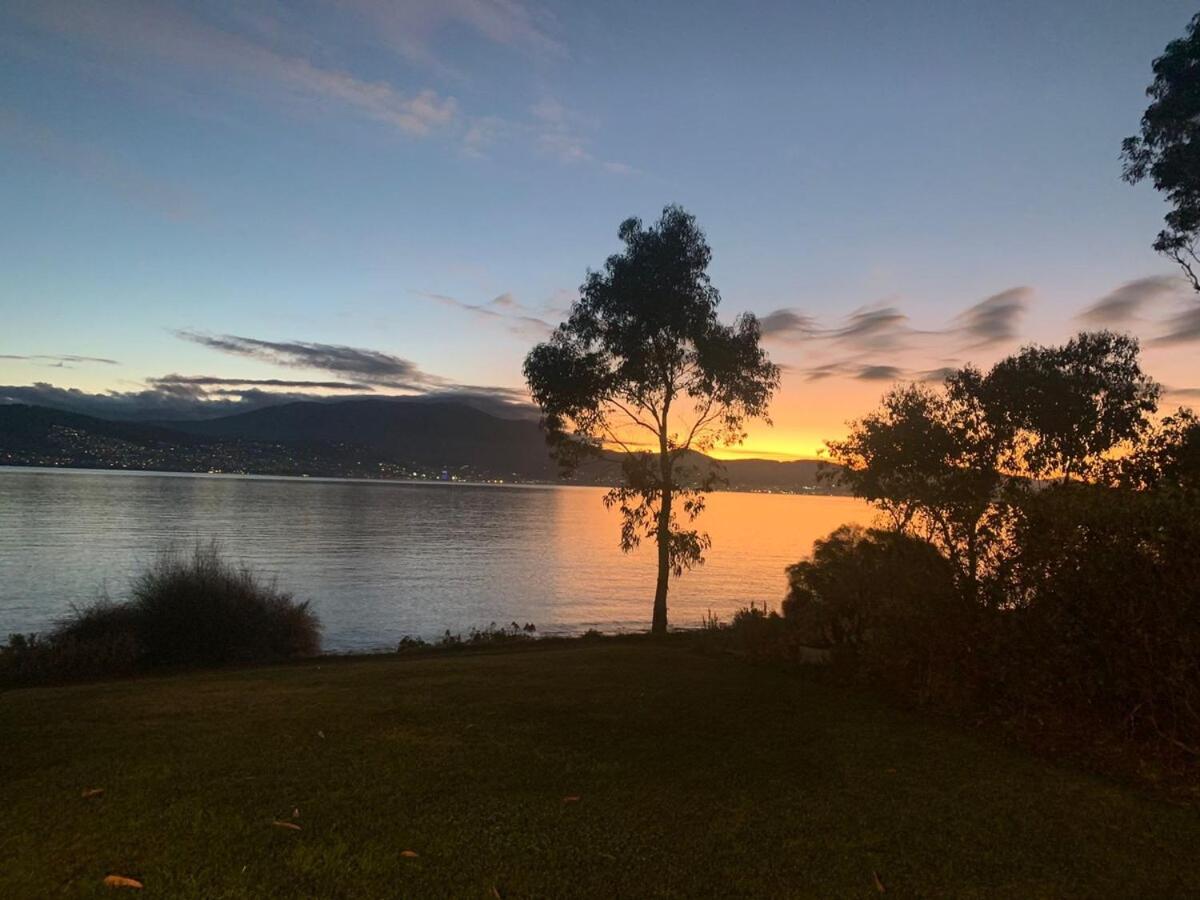 Casa Con Vista Luxury Waterfront Home, Sleeps 10