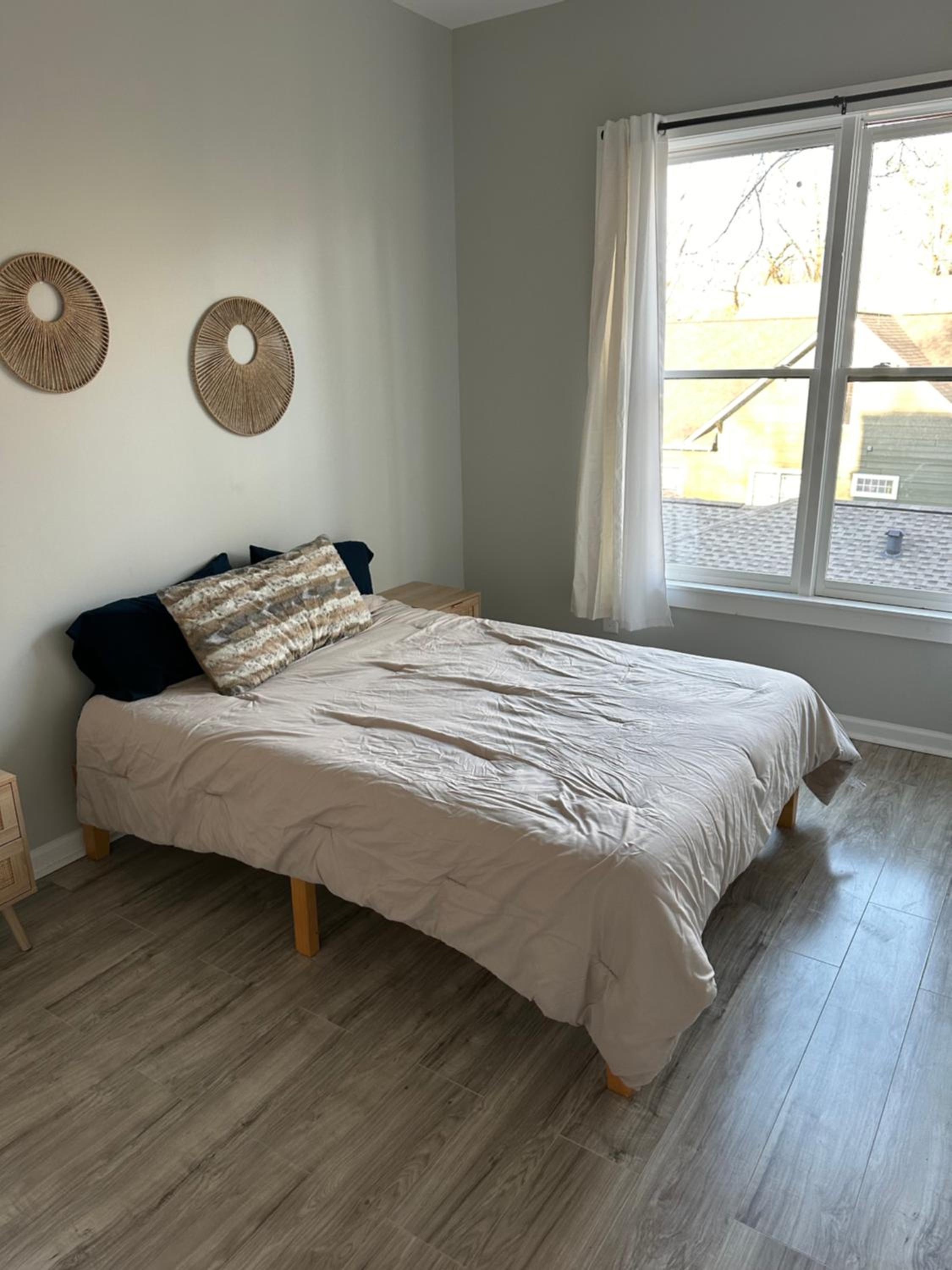 Decatur Delight Mixed- Use Apartments!