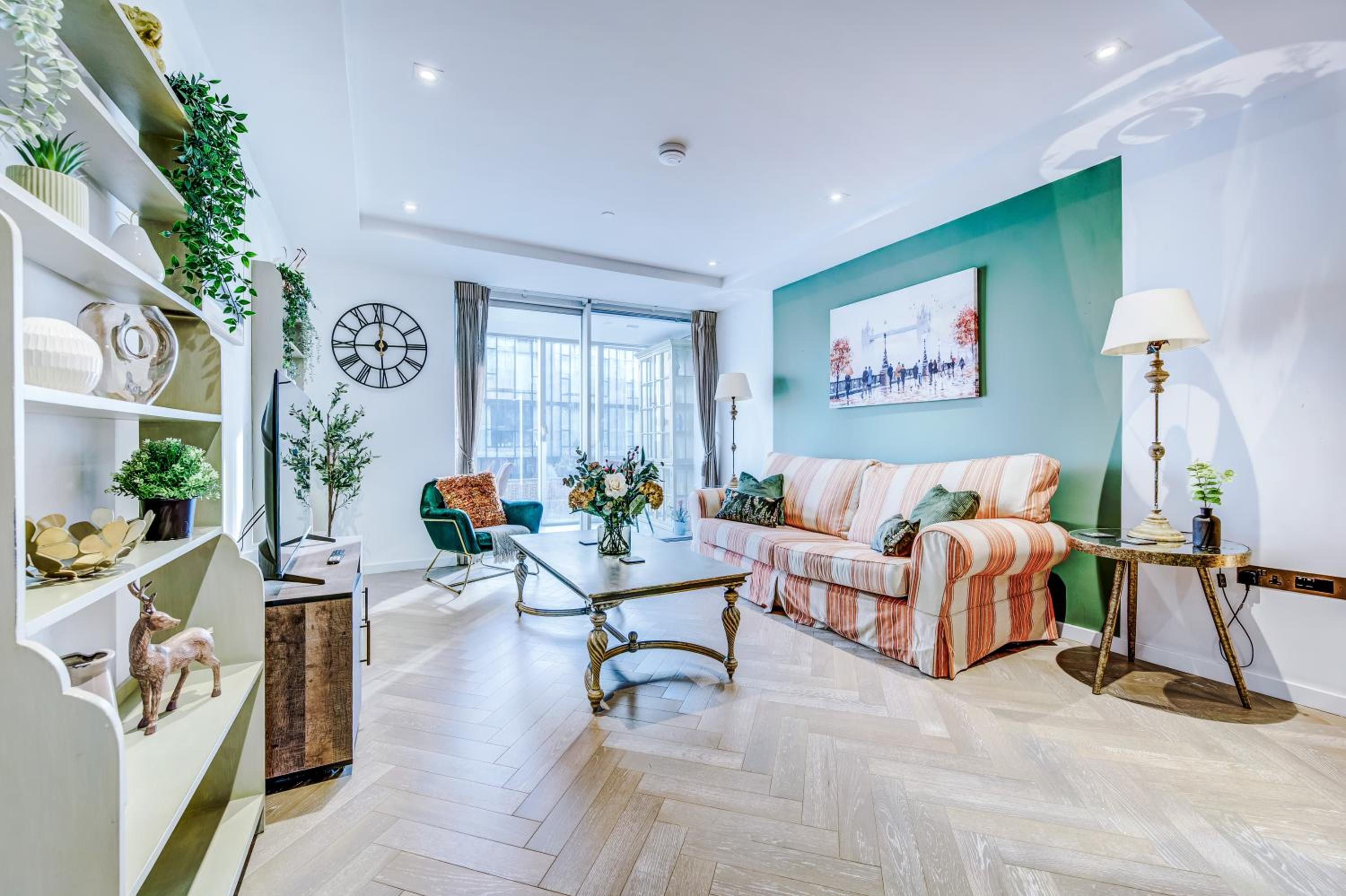 Stunning 2-Bed Apartment in London by 53 Degrees Property, City Centre, Amazing views!