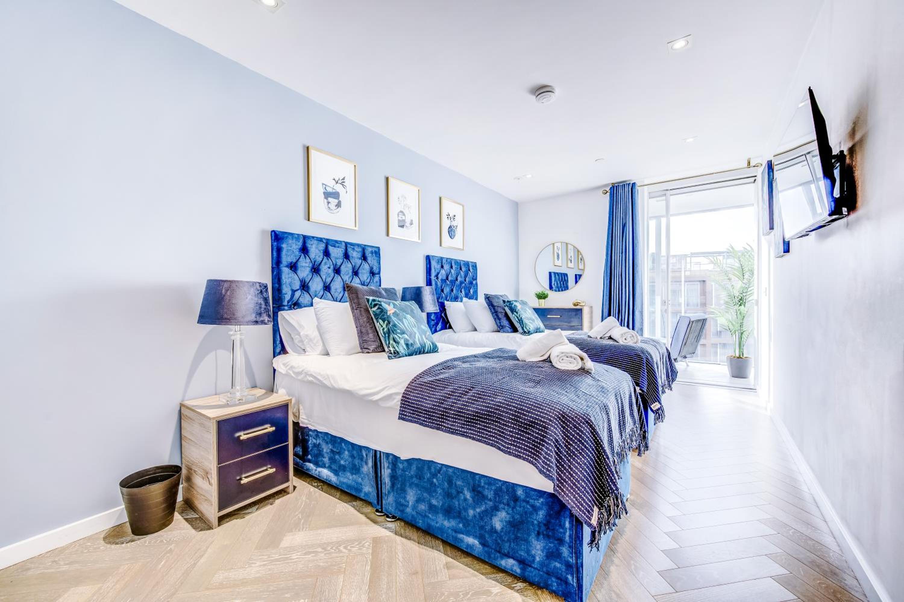 Stunning 2-Bed Apartment in London by 53 Degrees Property, City Centre, Amazing views!
