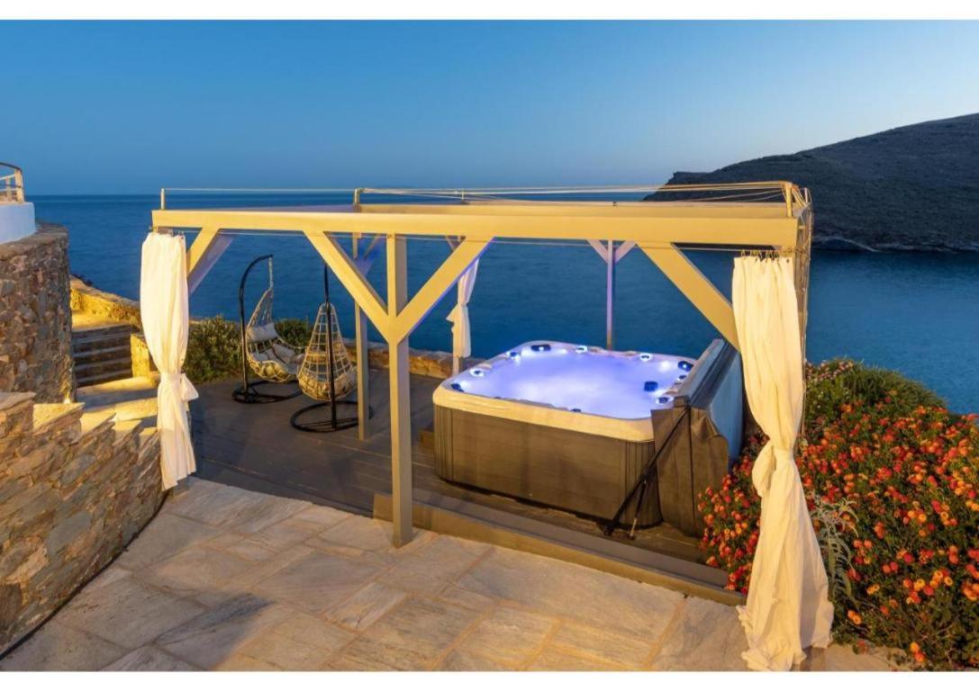 Blueros - Sand Suite view 2