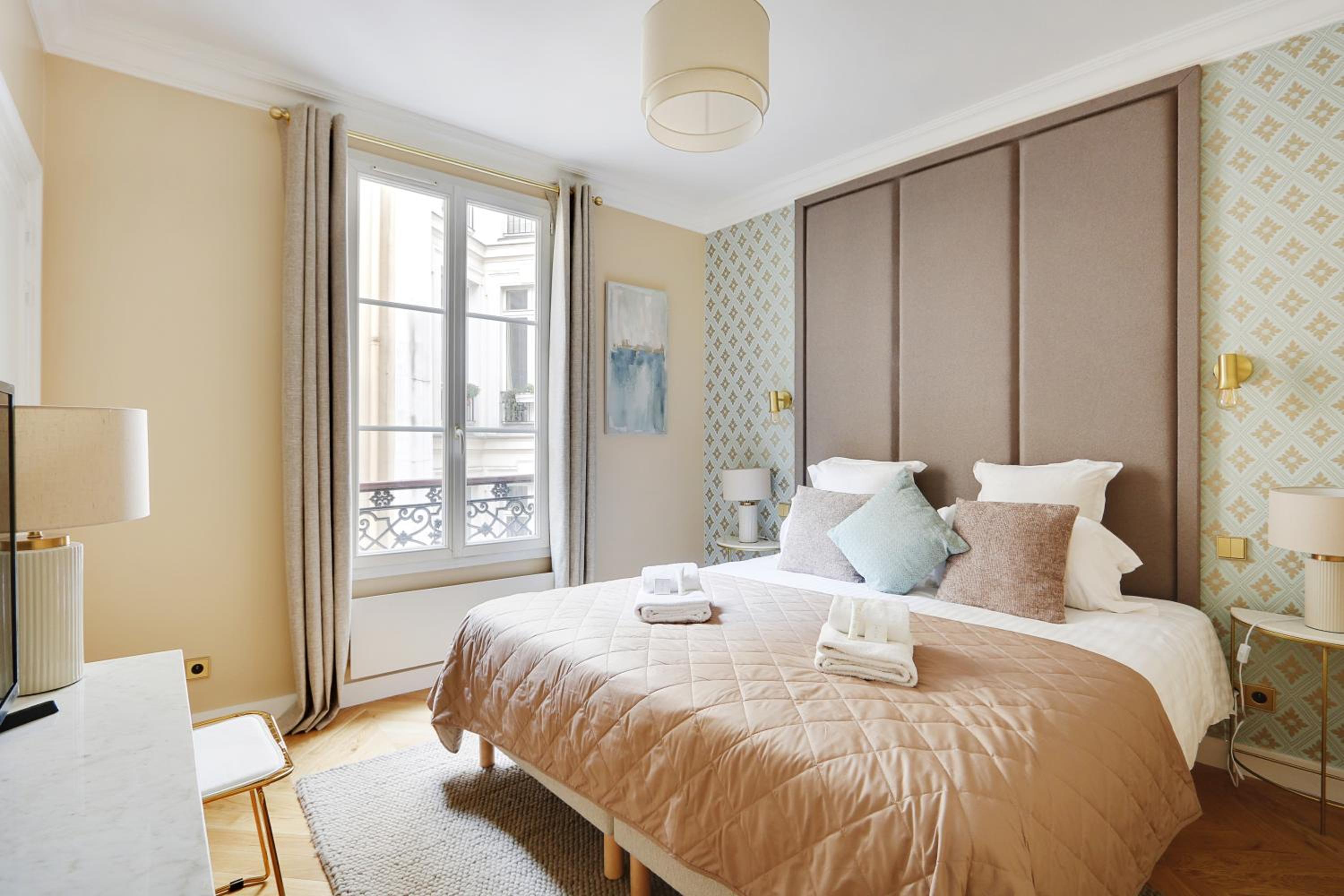Pick A Flat's Apartments in Opéra Saint Lazarre - Rue de l'Isly