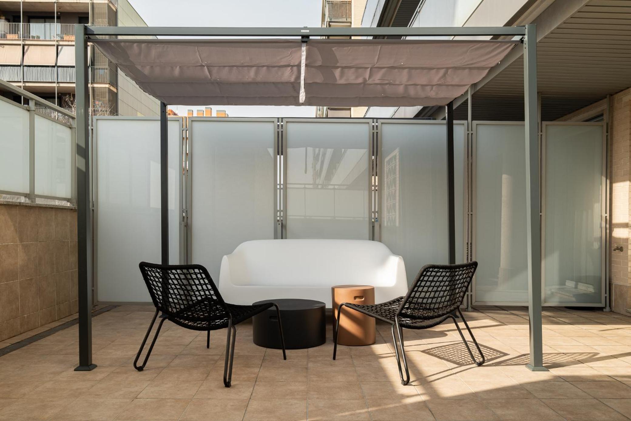 Port Forum Apartments by Olala Homes