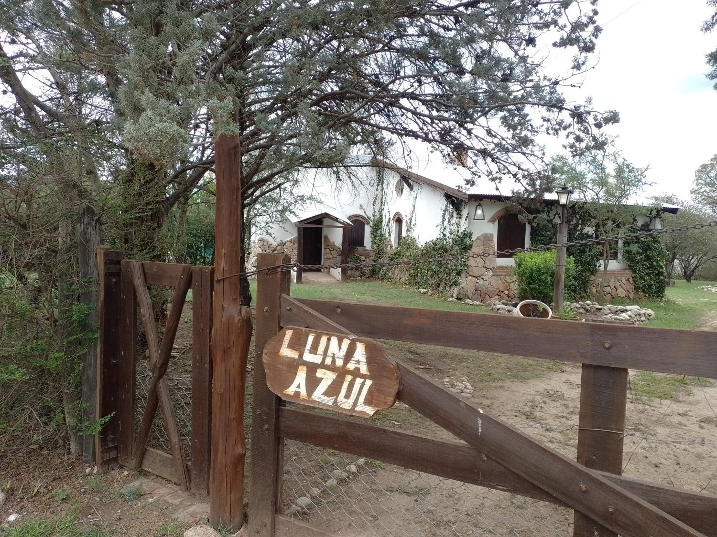 Luna Azul