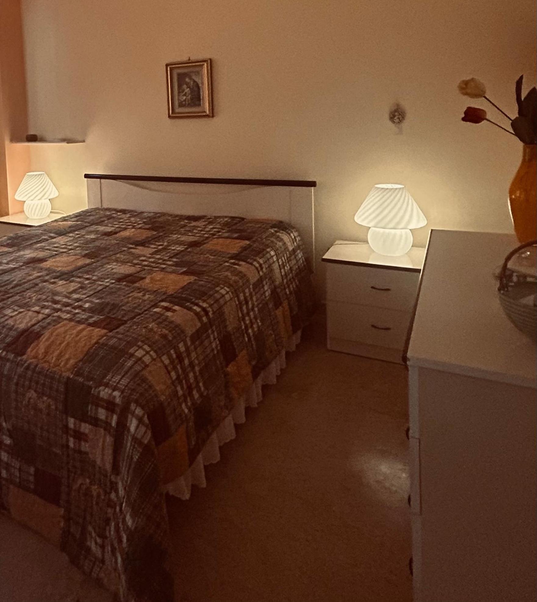 Flowers Appartaments en Seccagrande — hotel room
