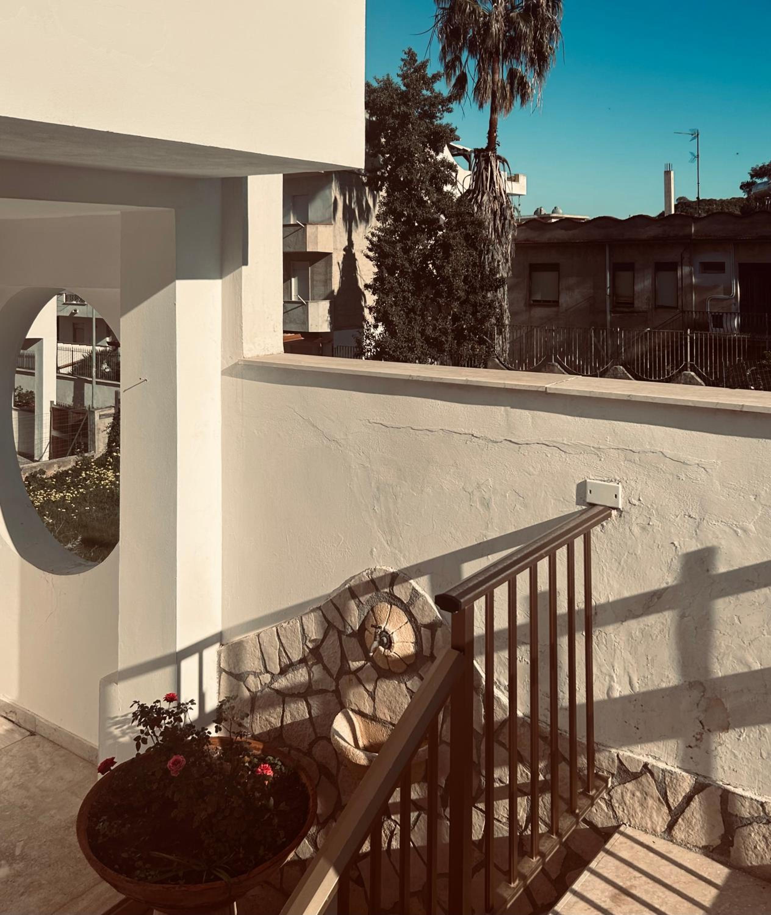 Flowers Appartaments en Seccagrande — balance & terrace