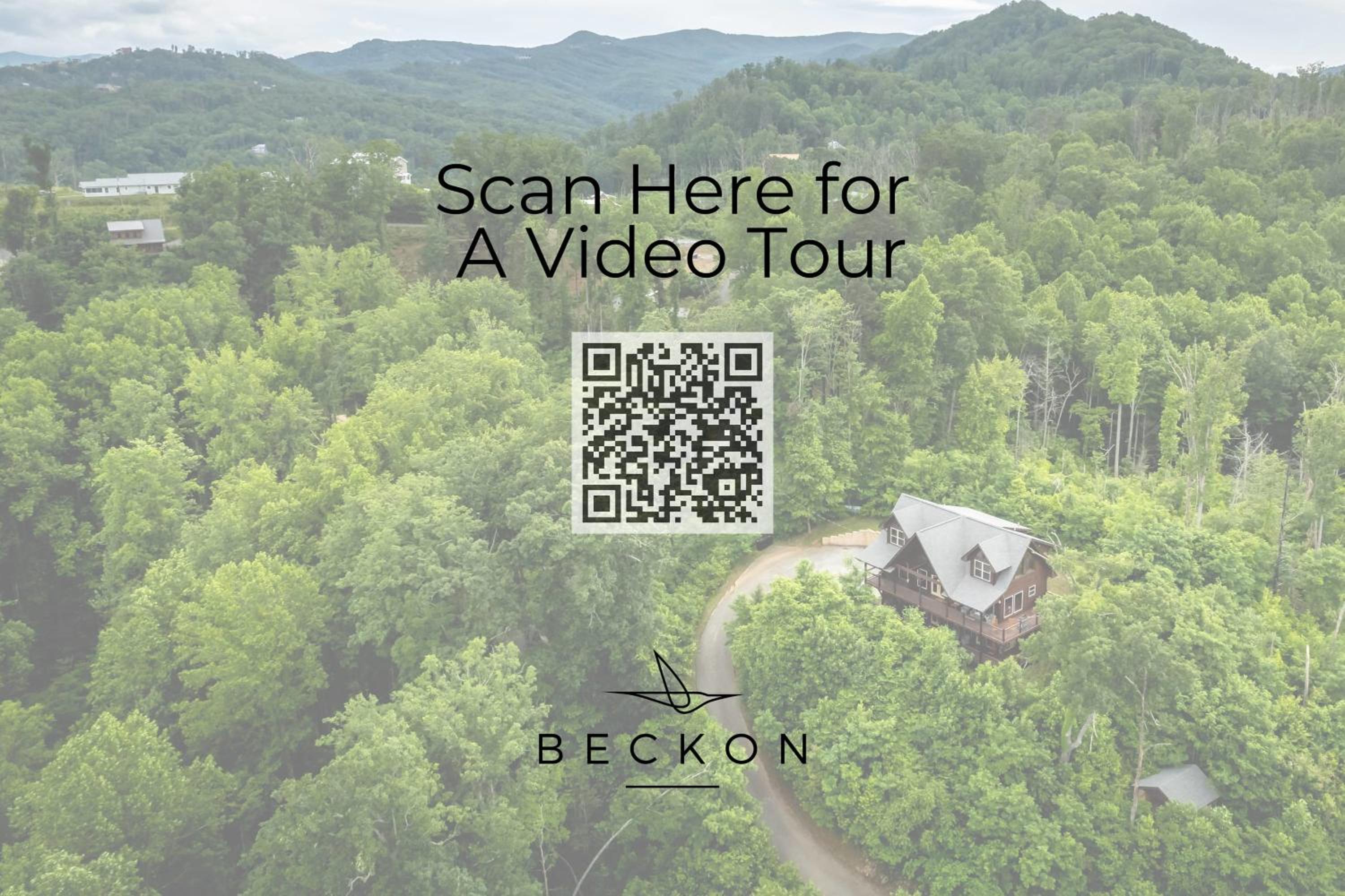 Modern Cabin, 3 King Suites, Hot Tub, Bunk Room, Incredible Views, Game Room, Theatre, Great for Families and Friend Groups Alike, Unmatched Location 10 Mi view 4