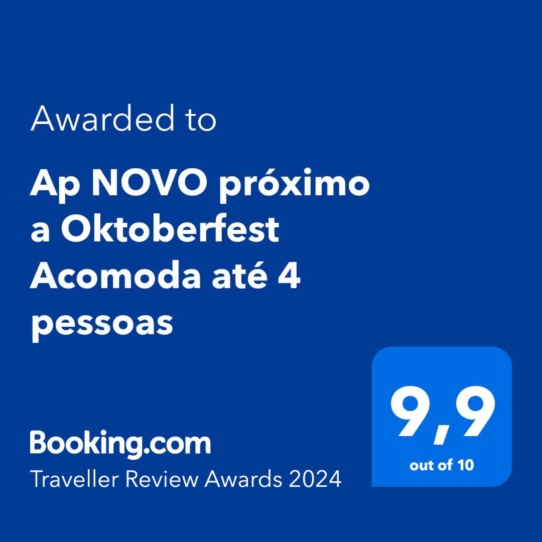 Ap completo a 900m da Vila Germânica com Piscina, Academia, Wi-Fi, Ar, Garagem e Tv no quarto