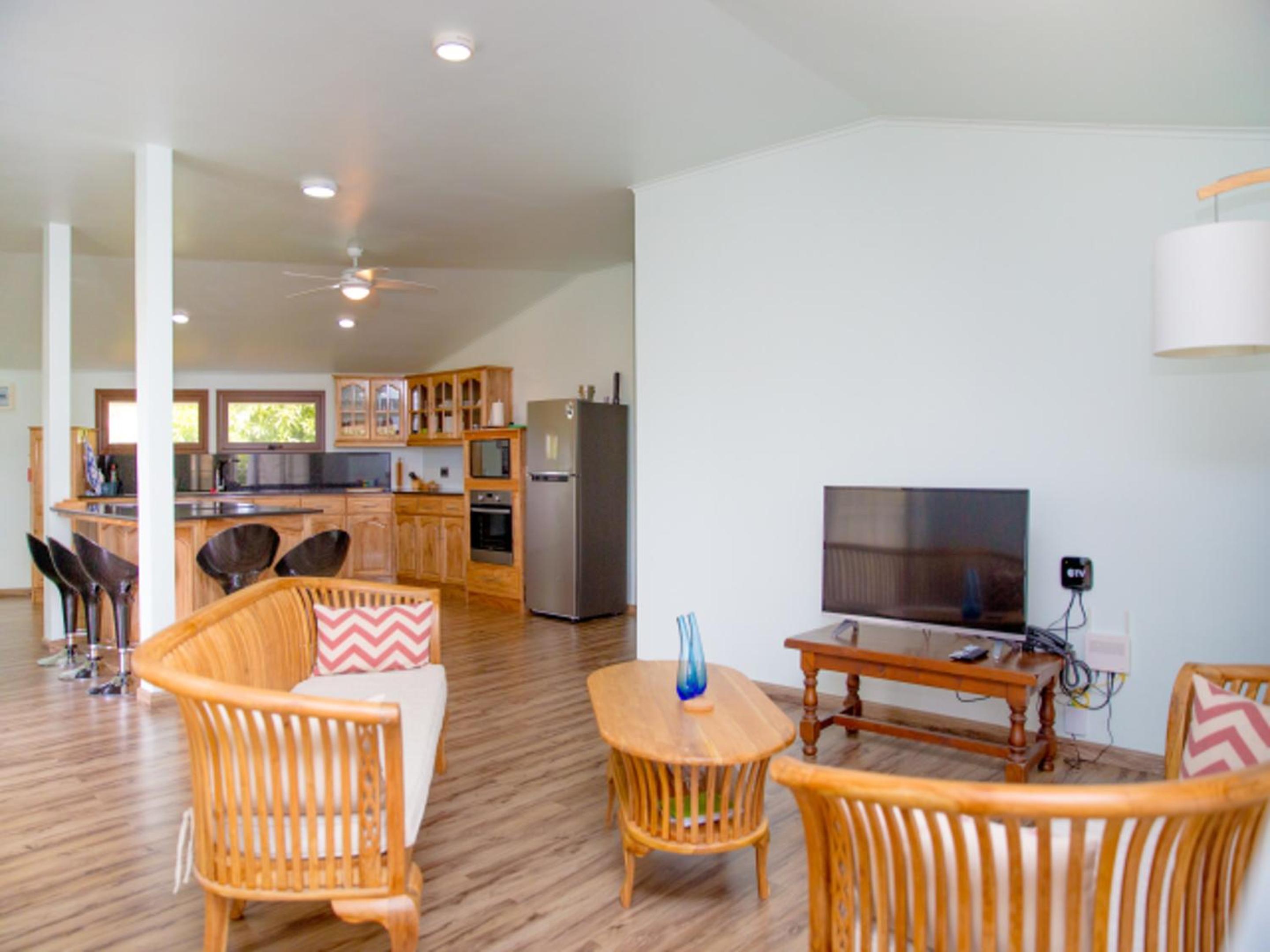 Spacious apartment with sea view, Au Cap, 124 m² view 2