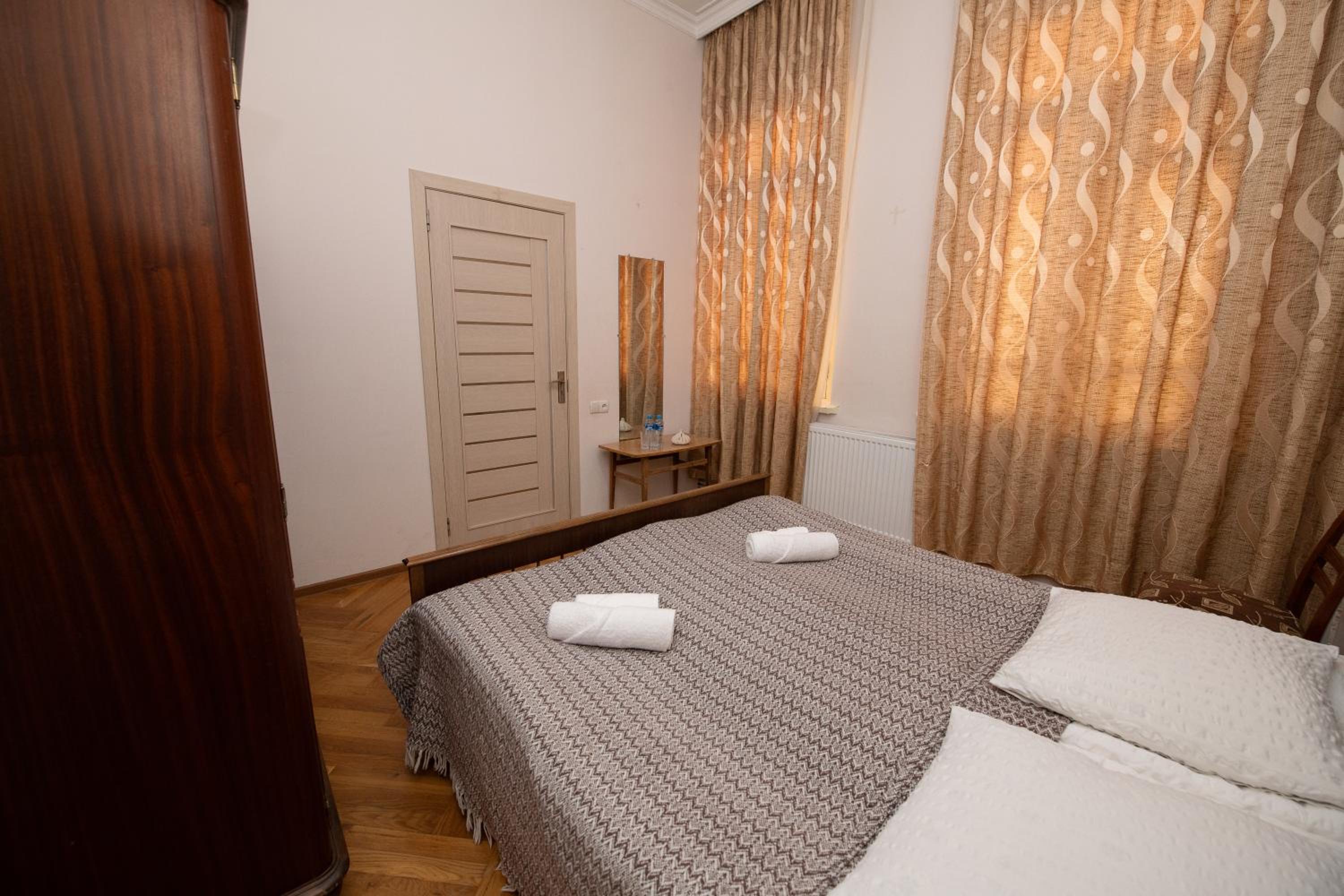 Anna's Guest House