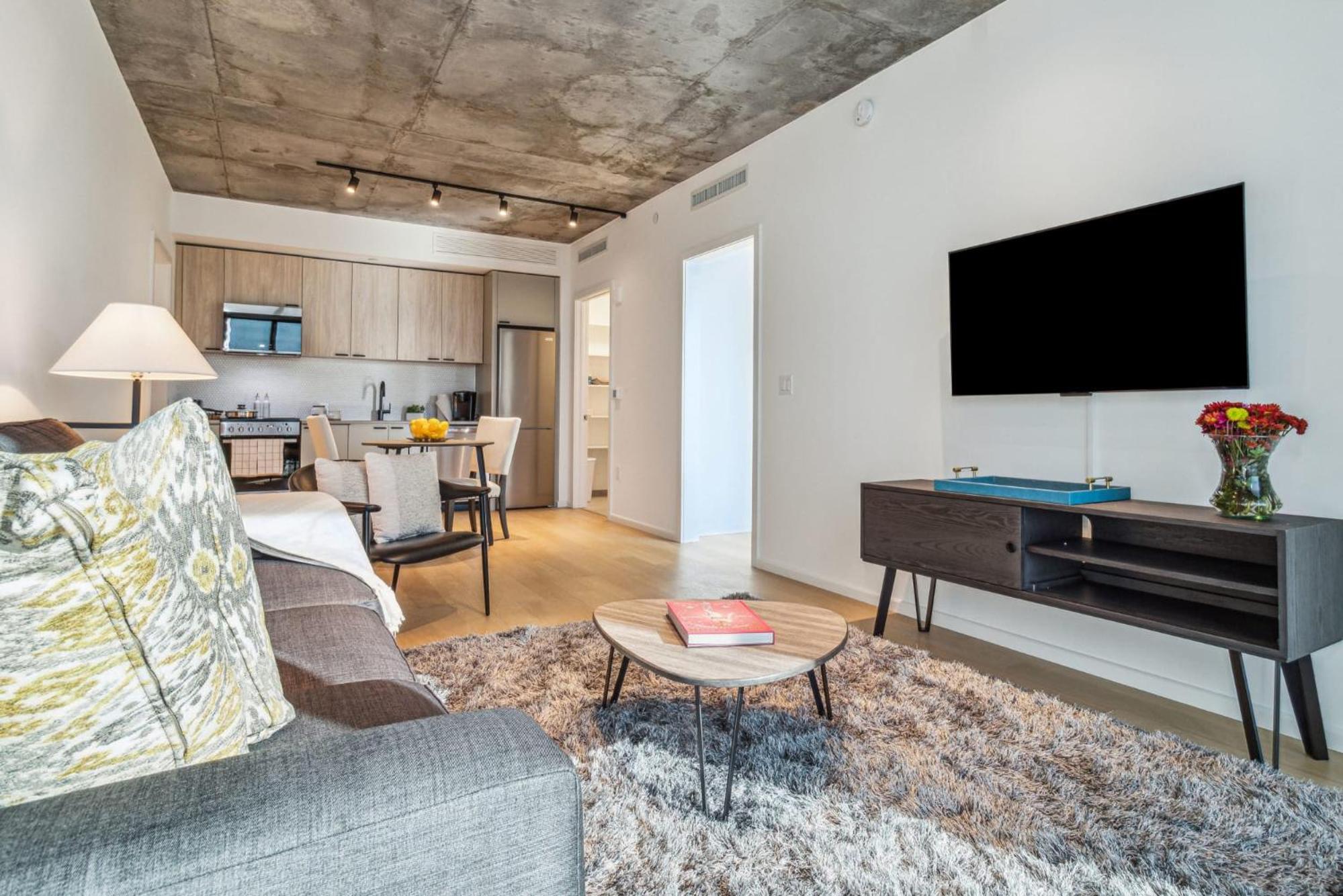 Contemporary City Living Apartments in Nashville