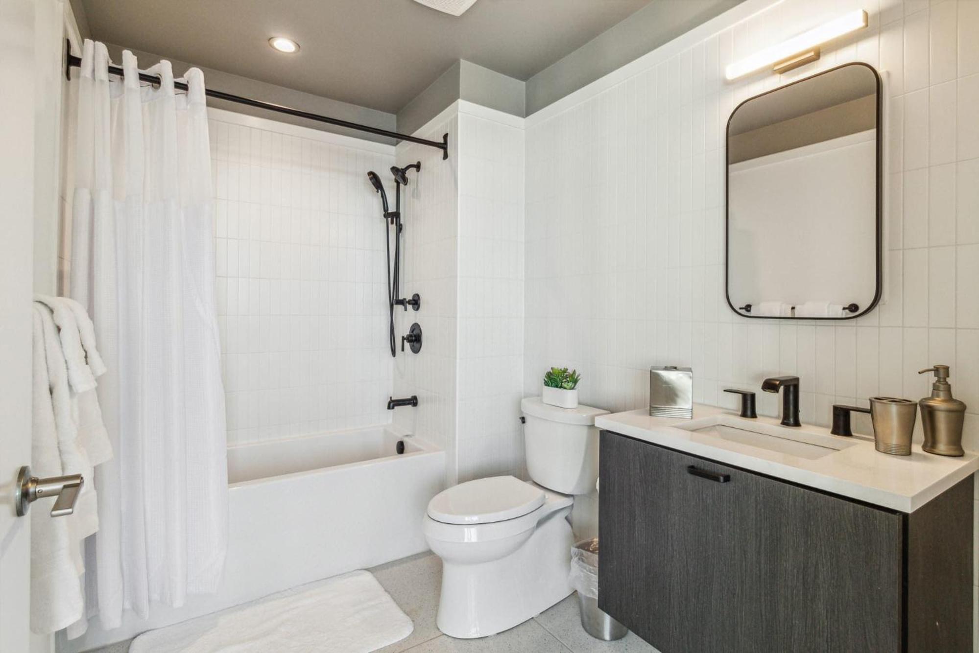 Contemporary City Living Apartments in Nashville