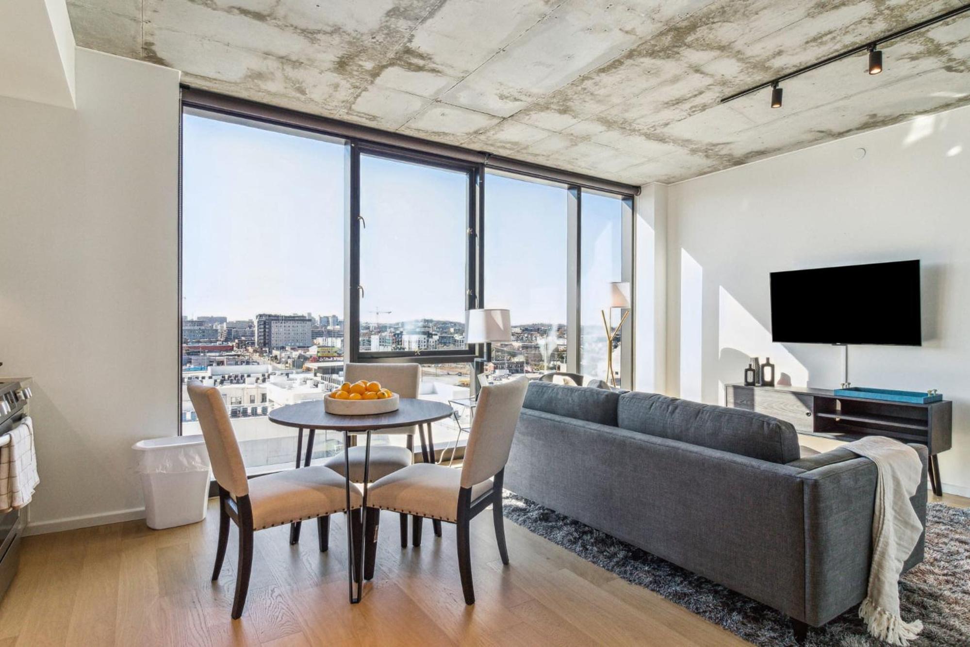 Contemporary City Living Apartments in Nashville