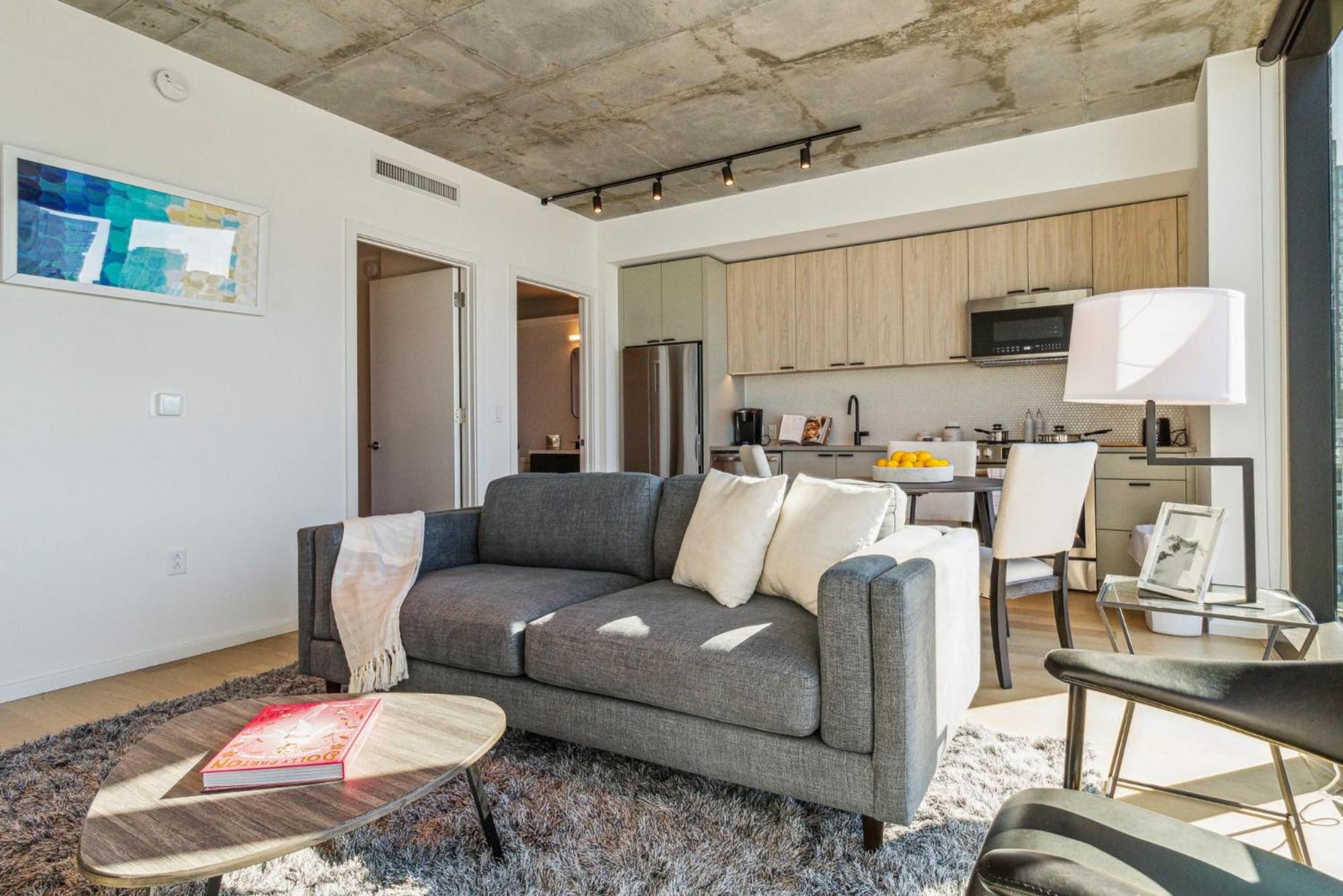 Contemporary City Living Apartments in Nashville