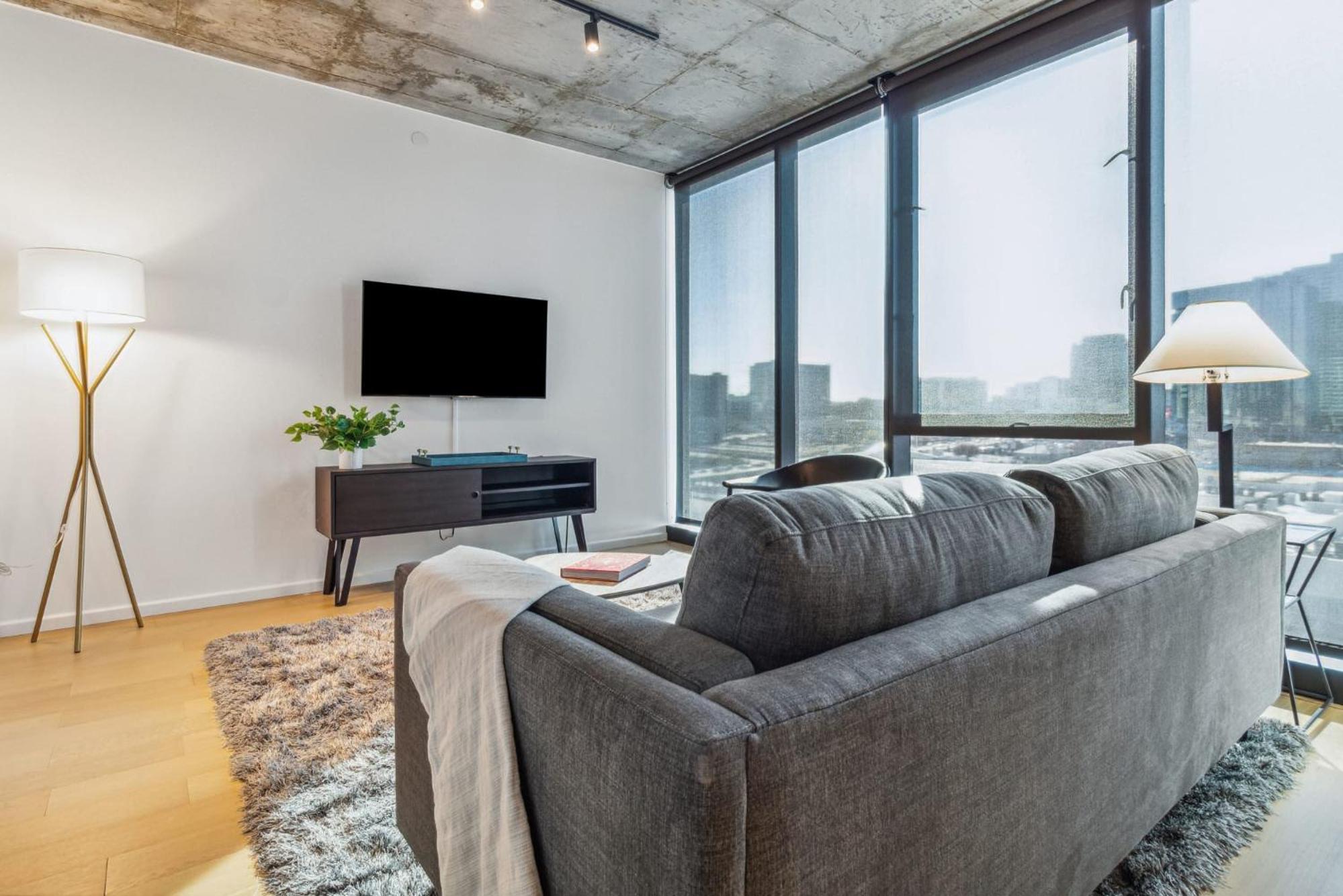 Contemporary City Living Apartments in Nashville