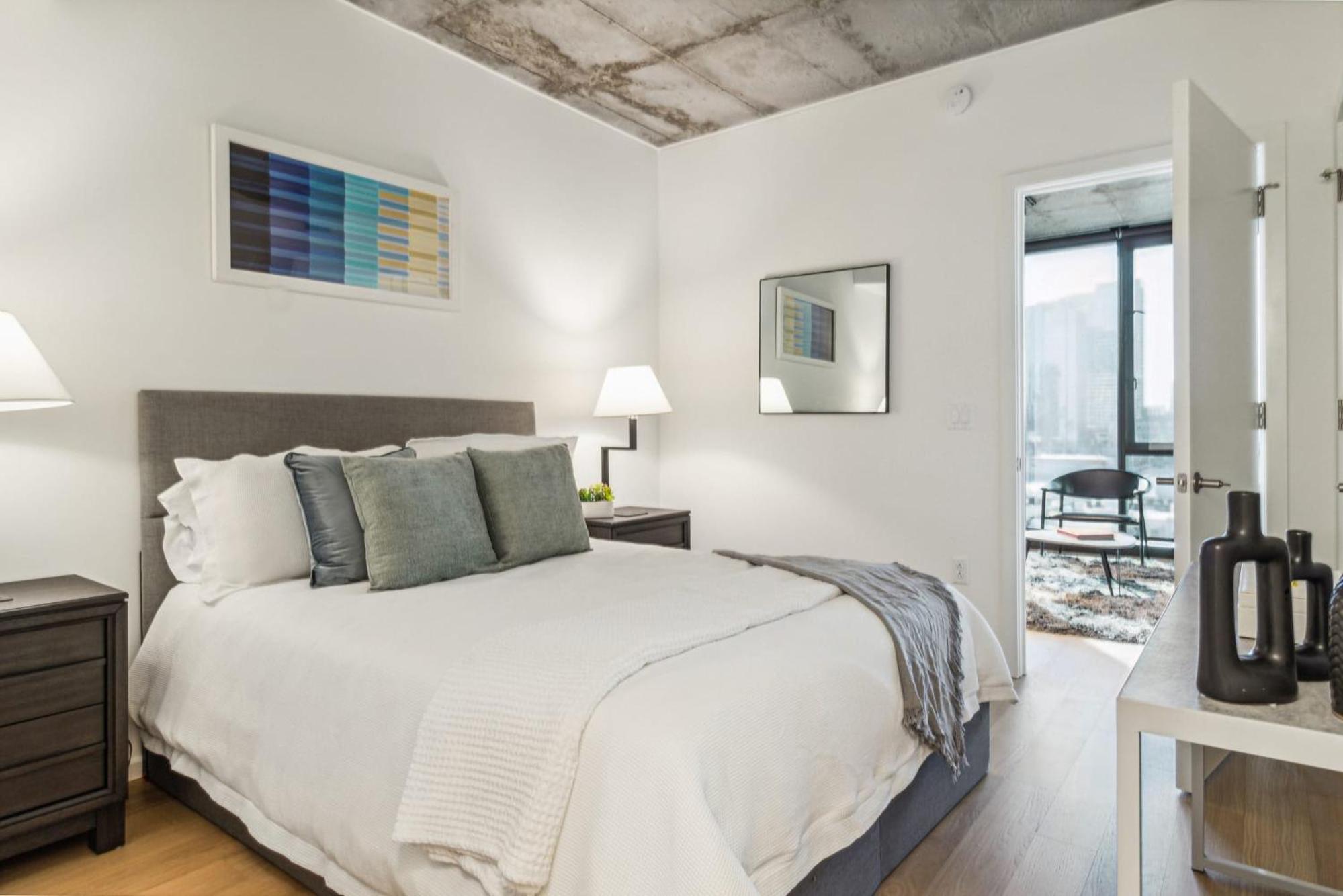 Contemporary City Living Apartments in Nashville