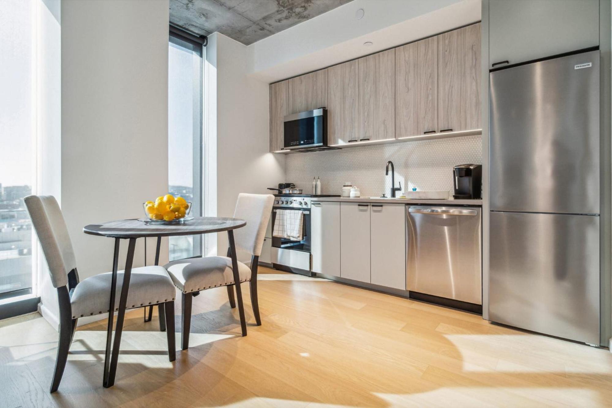 Contemporary City Living Apartments in Nashville