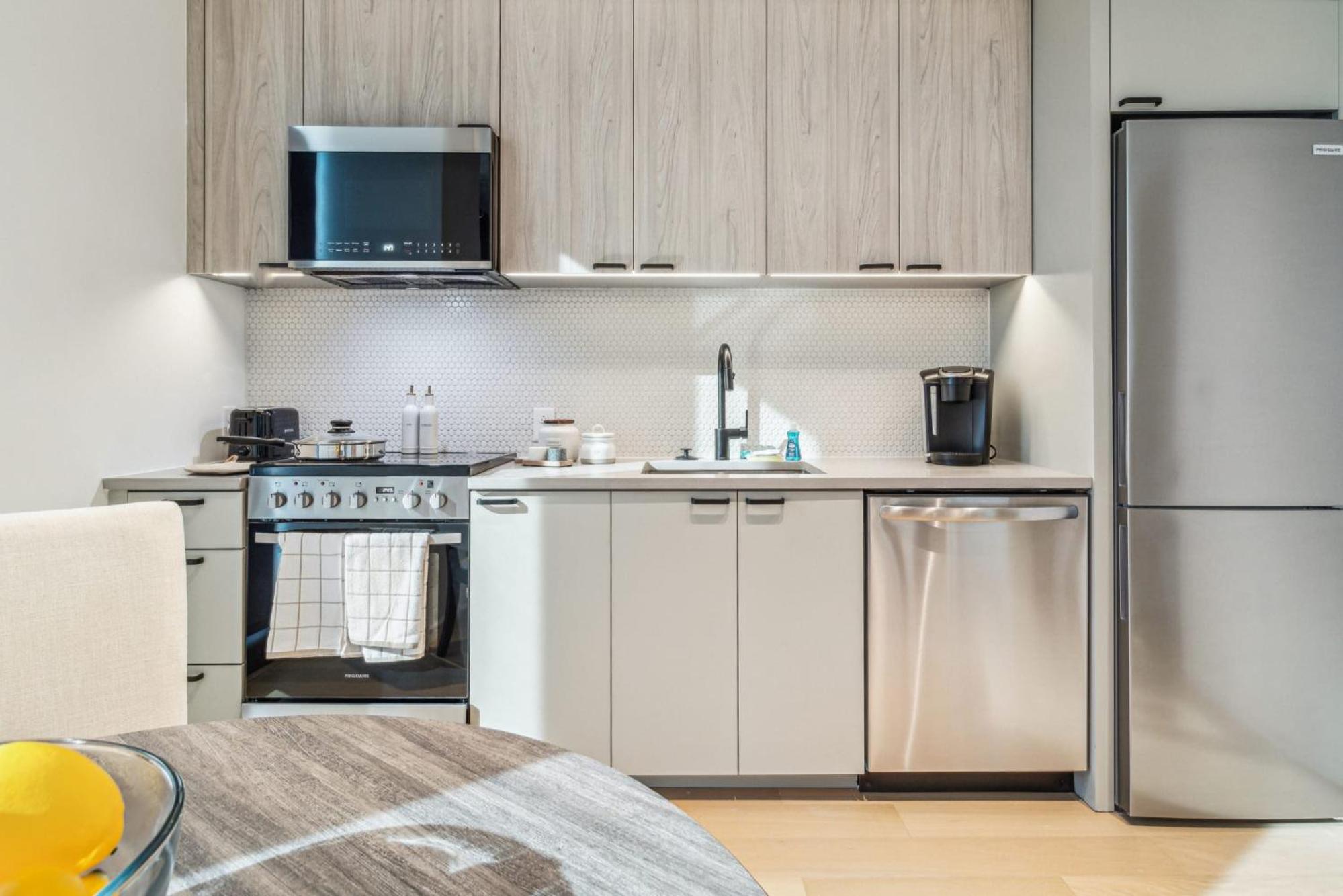 Contemporary City Living Apartments in Nashville
