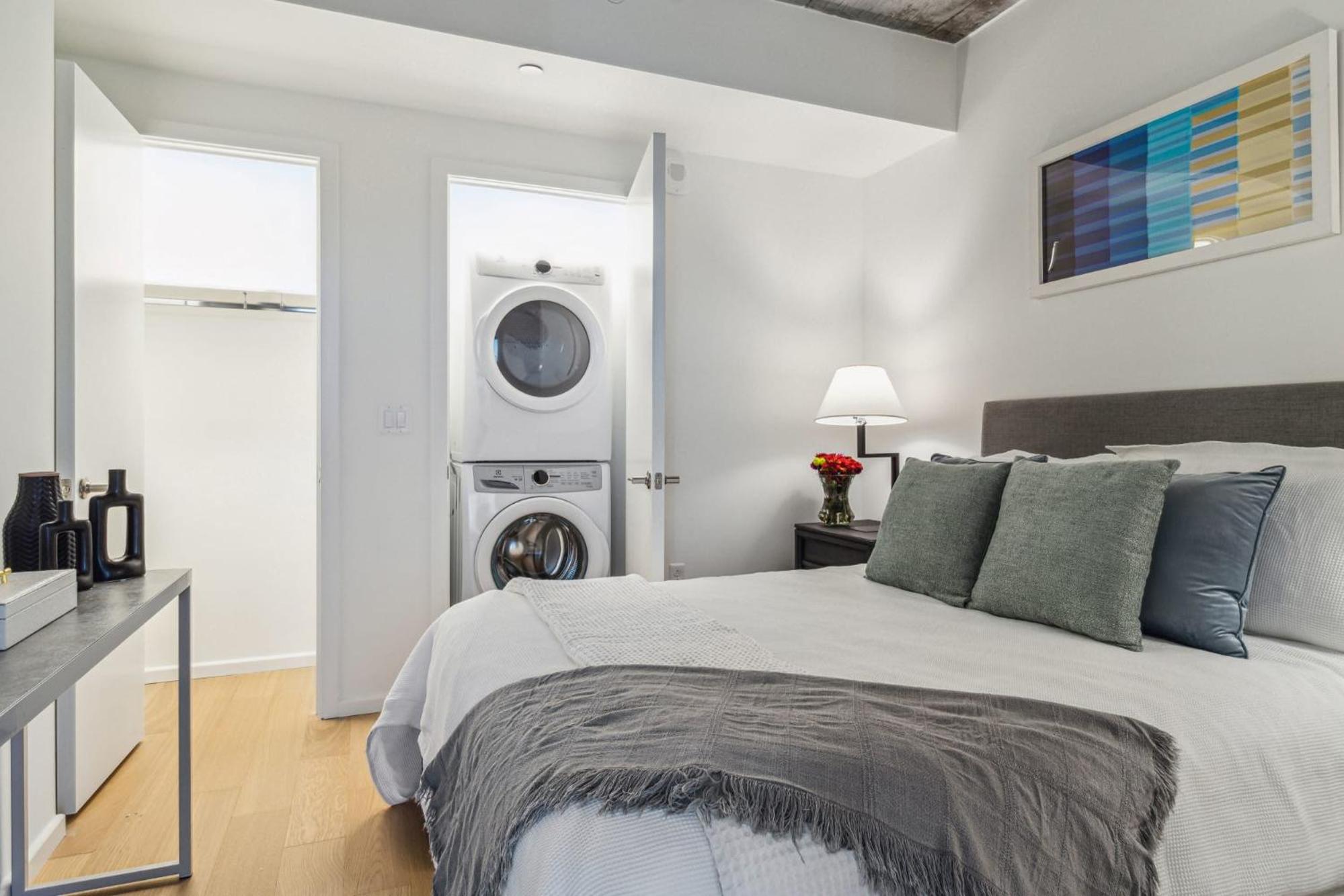 Contemporary City Living Apartments in Nashville