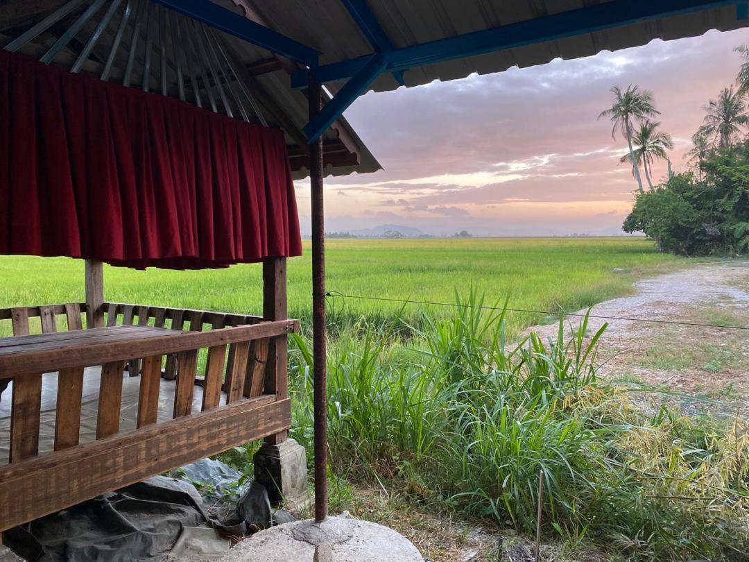 SINAR HOMESTAY KUBANG SEPAT