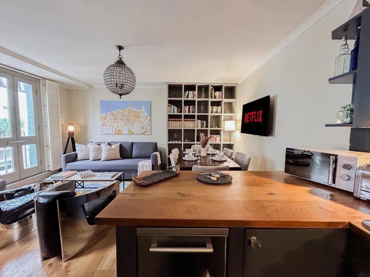 Stylish retreat in the heart of Notting Hill view 2