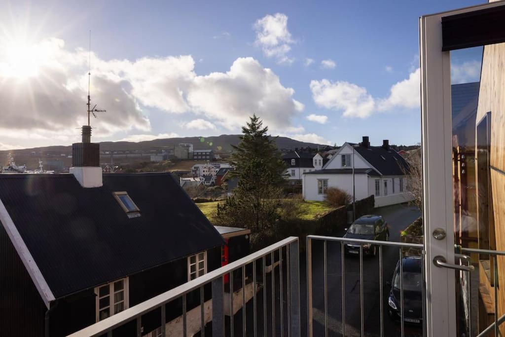 CONRADSBREKKA Luxury Top Floor Apartment in Central Tórshavn