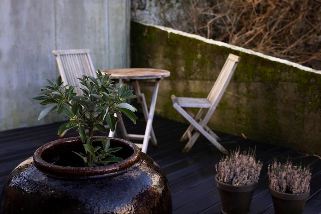 CONRADSBREKKA Luxury Top Floor Apartment in Central Tórshavn