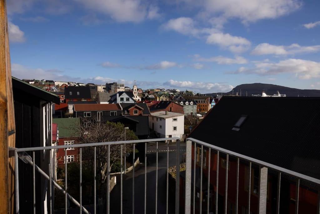 CONRADSBREKKA Luxury Top Floor Apartment in Central Tórshavn