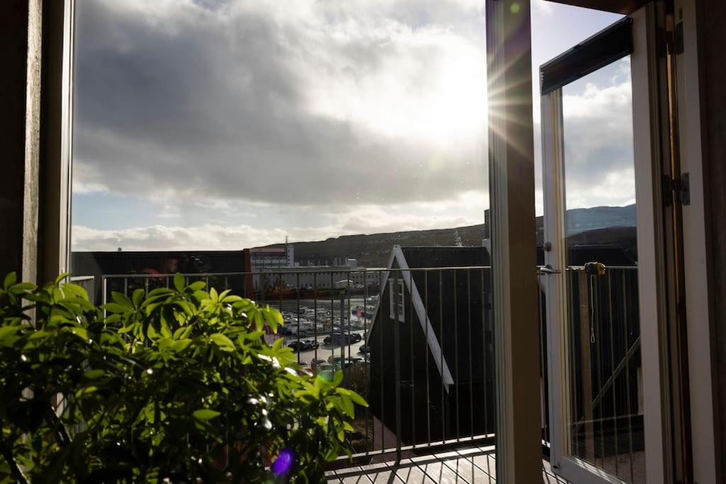 CONRADSBREKKA Luxury Top Floor Apartment in Central Tórshavn