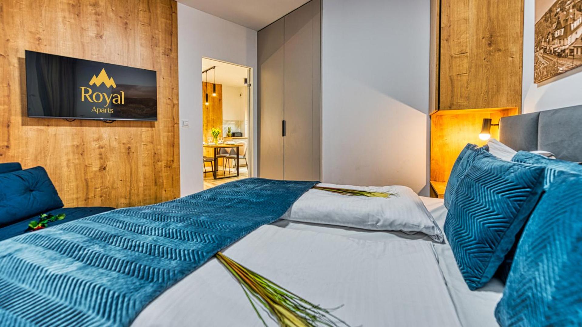 Apartamenty z basenem i saunami STONE HILL RESORT II VIP Centrum by Royal Aparts