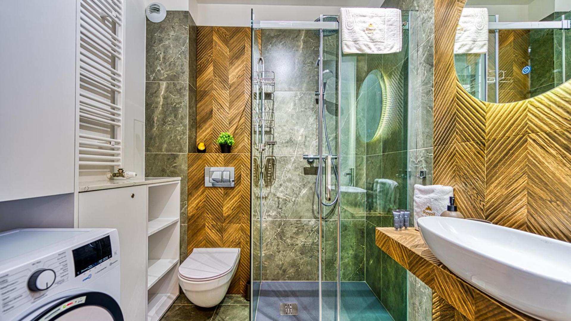 Apartamenty z basenem i saunami STONE HILL RESORT II VIP Centrum by Royal Aparts