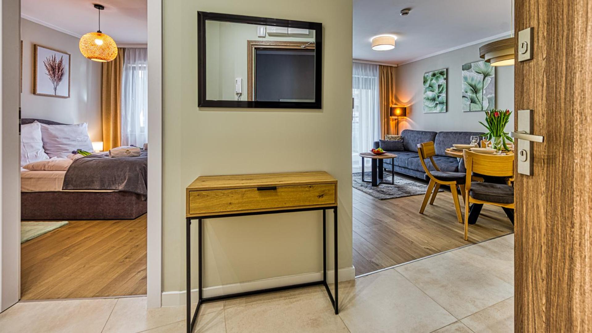 Apartamenty z basenem i saunami STONE HILL RESORT II VIP Centrum by Royal Aparts