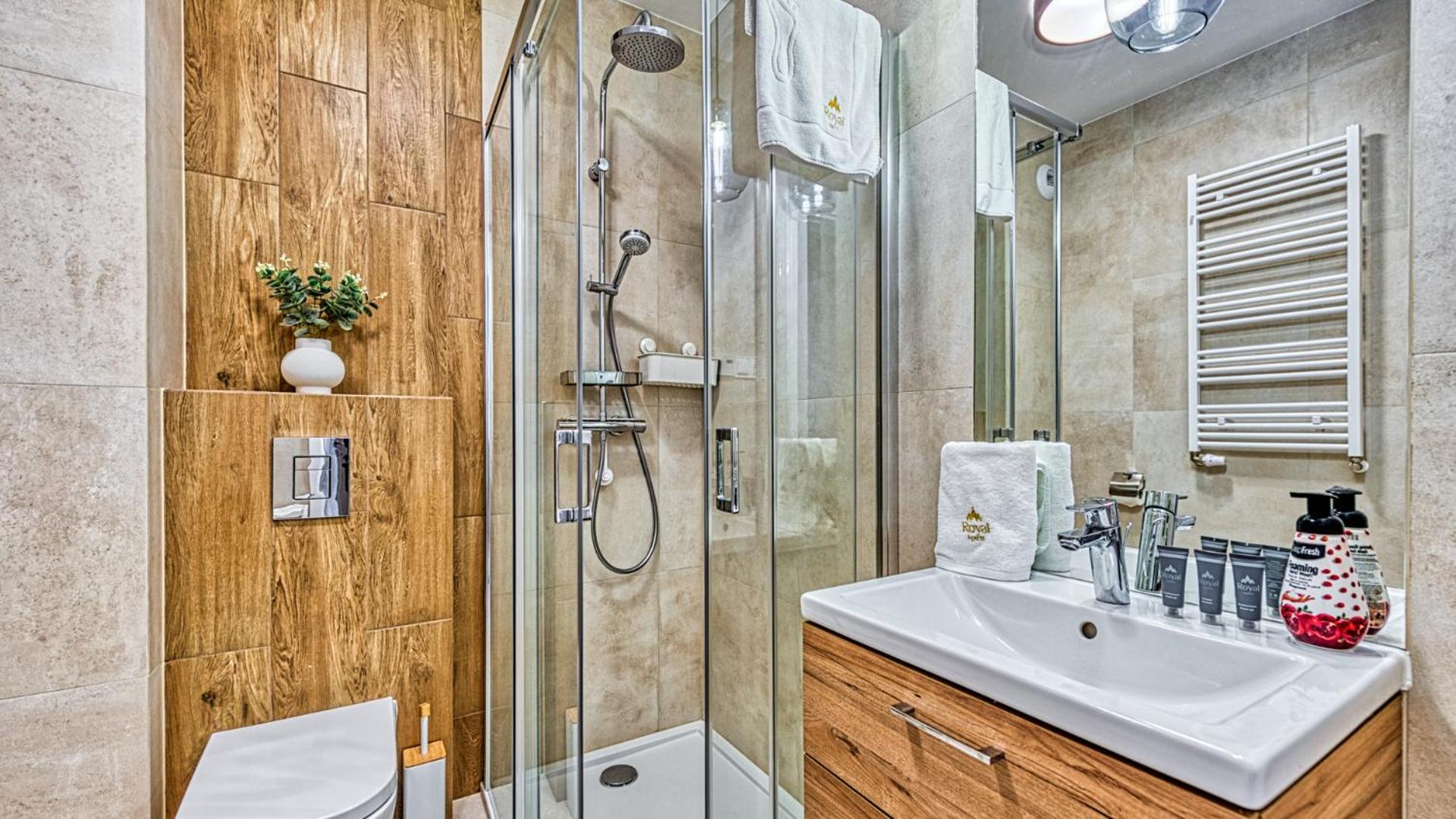 Apartamenty z basenem i saunami STONE HILL RESORT II VIP Centrum by Royal Aparts
