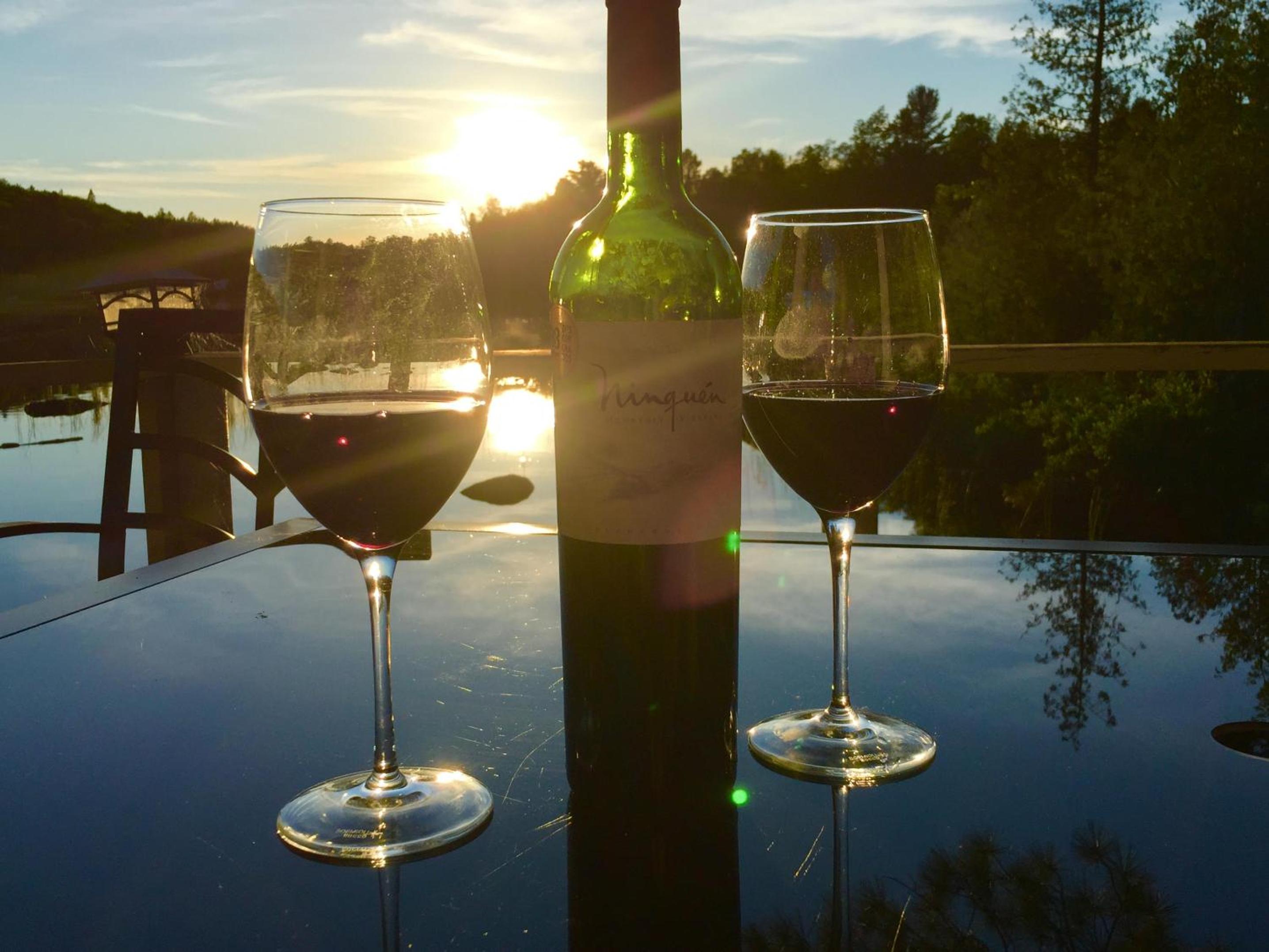 Serendipity Hideaway Spring Lakefront Gem SUPs & Boats - Firewood Included, 10 on 10