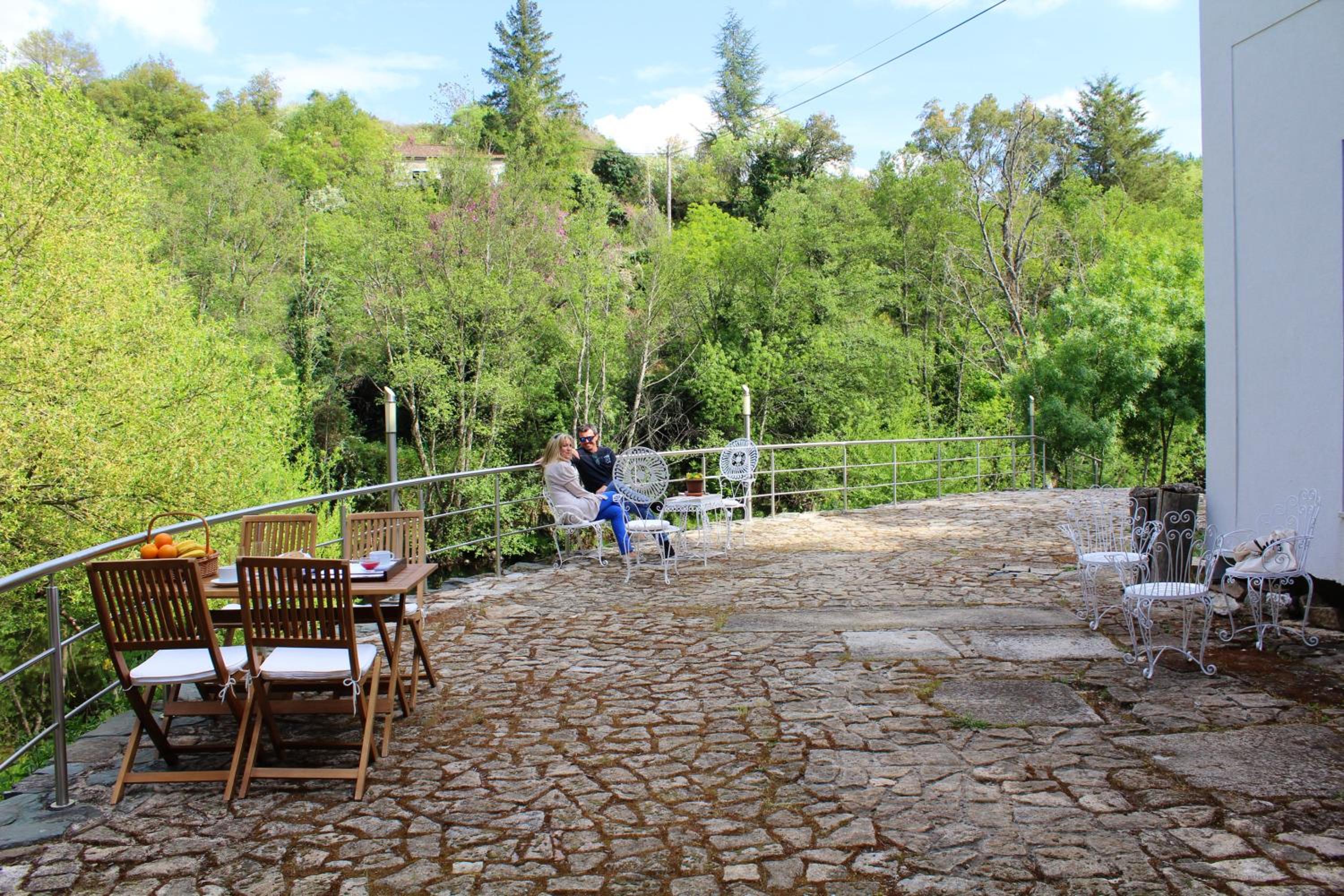 Spacious property in Braganca with lake and mountain view view 2