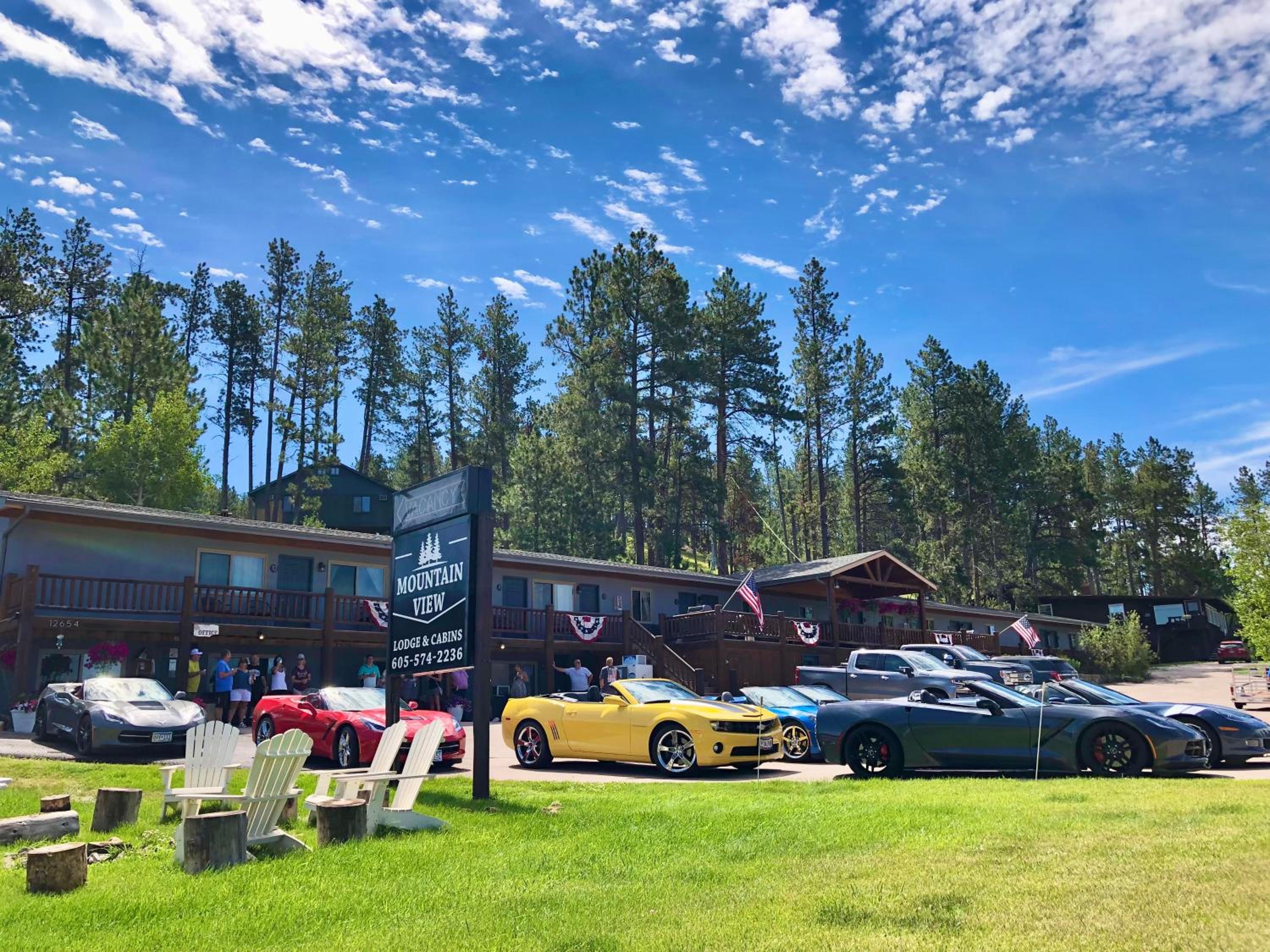 Mountain View Lodge & Cabins