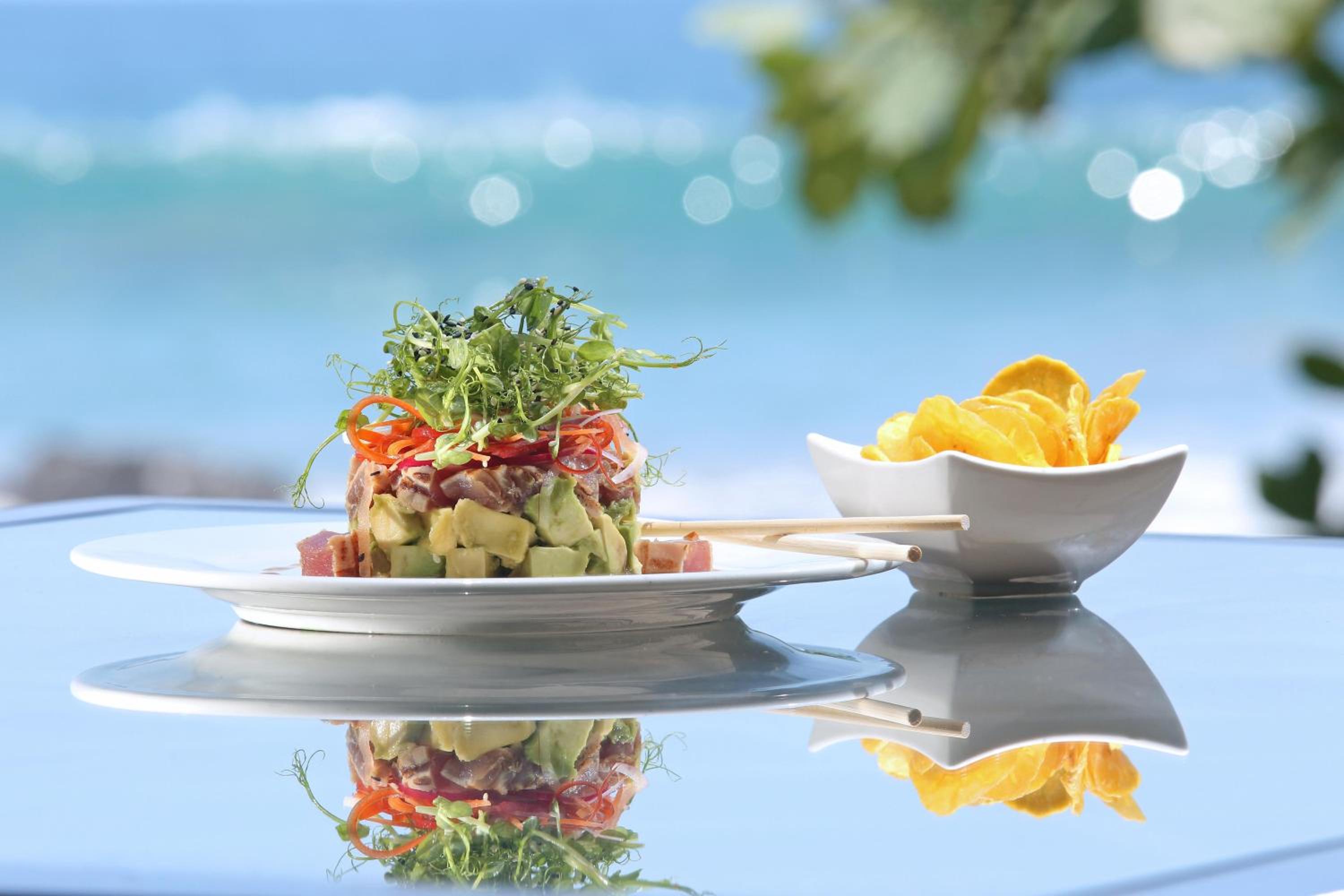 Arenas Del Mar Beachfront & Rainforest Resort Member of the Cayuga Collection