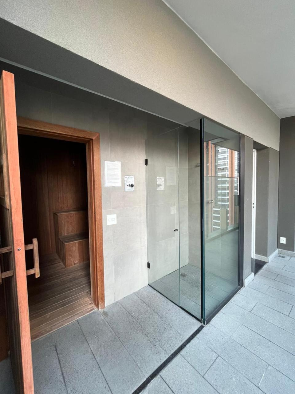Flat Deluxe com Varanda e Vista no Jardins - VN Capote Luxuoso