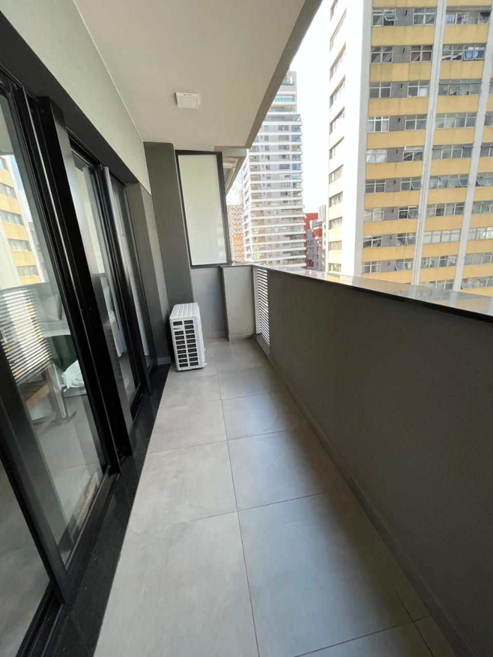 Flat Deluxe com Varanda e Vista no Jardins - VN Capote Luxuoso