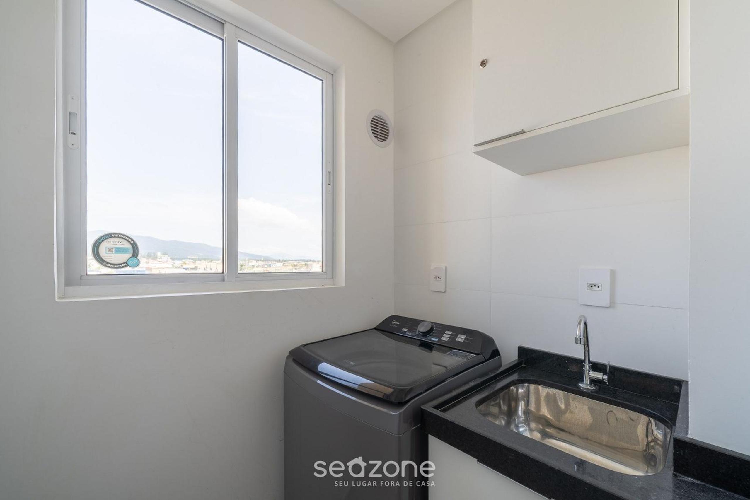 2BR Apt w/ balcony in Itapema RSN301