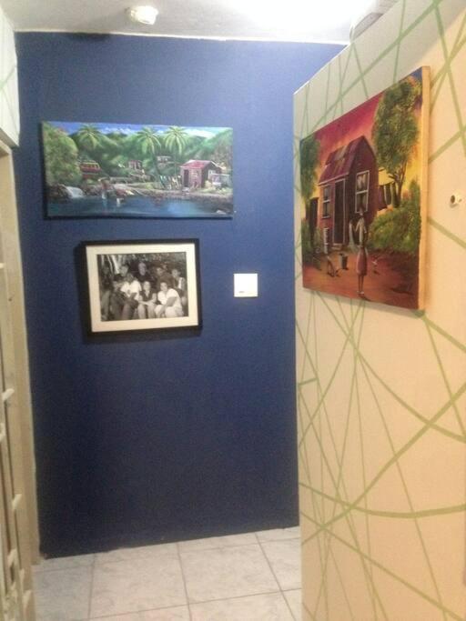 The Biltons - 6 min from airport- A/C in all rooms view 5