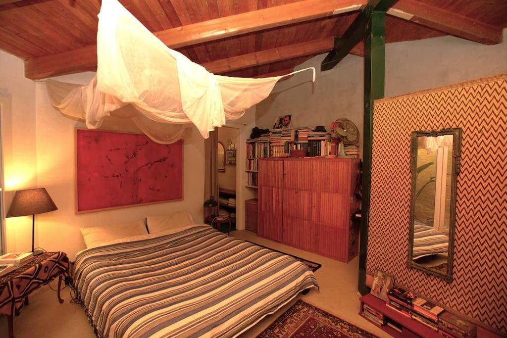 Charming Loft for Art lovers